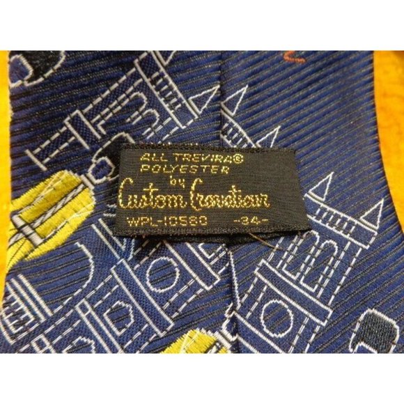 1970s VINTAGE FATTIE ~ LONDON ENGLAND ~ FUNKY MOD GOGO ~ MENS TIE ~ QUEENS GUARD - Picture 3 of 3